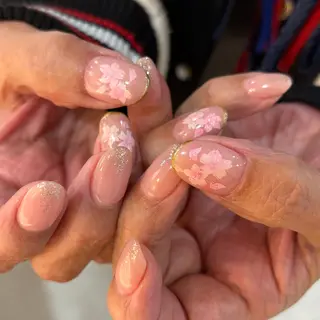 ネイル 栗田 ゆう子のネイルデザイン