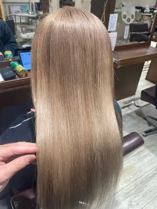 セミロング 髪質改善 SHEER. 大阪梅田所属・髪質改善/ 梅田中崎町/宮里のヘアスタイル