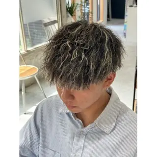 カラー パーマ メンズ メンズ特化美容師 中戸 滉のヘアスタイル