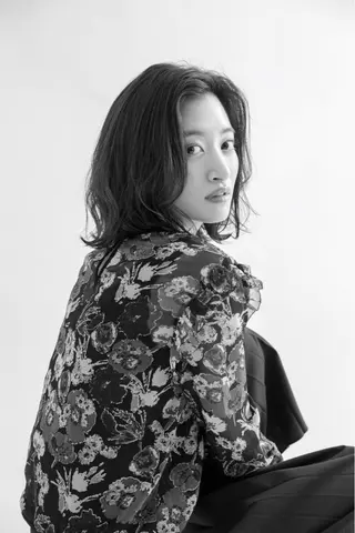 ミディアム カラー ヘアアレンジ マツエク・マツパ アイブロウ LANDSグループ ヘア&アイサロンのヘアスタイル