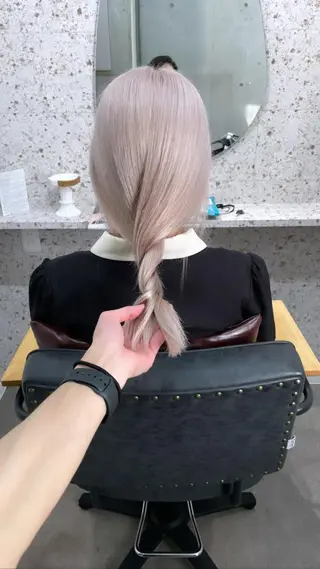 ミディアム 有人/バレイヤージュ /シャドールーツのヘアスタイル