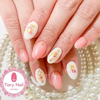 ネイル 💗🪽Tiary Nail🪽💗のネイルデザイン