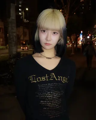 ミディアム カラー ナチュラル・ハイトー ン🏆HINOKIのヘアスタイル