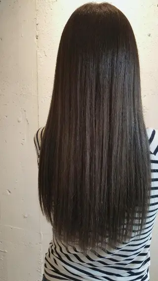 ロング あらき ちさとのヘアスタイル