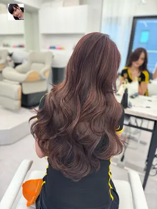 ロング カラー 顔まわりの神様✨ 透明感カラー藤嶋秀幸のヘアスタイル