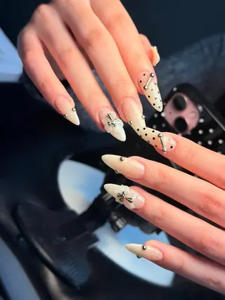 ネイル EMI ANA.CHUOのネイルデザイン