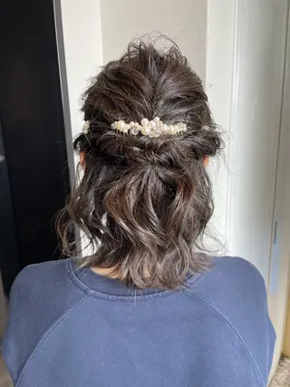 ミディアム ヘアアレンジ STAR RIVER所属・YUI/ ブリーチカラー🌷のヘアスタイル