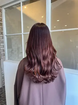 ロング Ayumi/艶カラー /レイヤー/ネイルのヘアスタイル