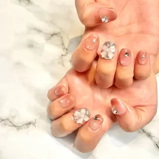 ネイル bea  merci所属・beamerci🌼 SHIORIのネイルデザイン