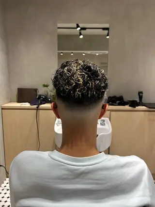 ショート メンズ 【明大前フェード/ メンズパーマ/岳】のヘアスタイル