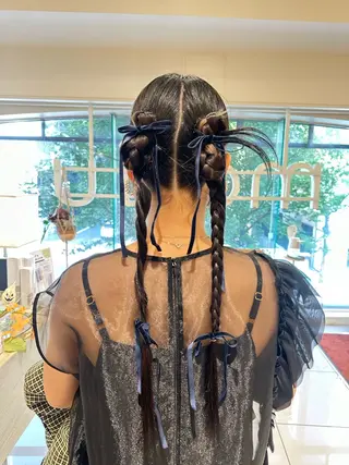 ロング カラー ヘアアレンジ タイトボブ個性派カラ ーAKANEのヘアスタイル