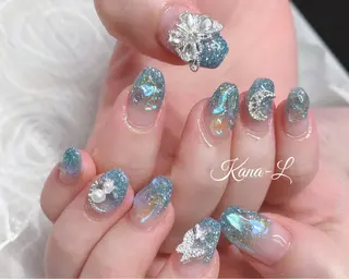 ネイル 芦辺 香奈のネイルデザイン