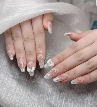 ネイル Lee Nailsのネイルデザイン