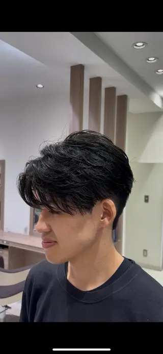 パーマ メンズ 山本 侑平のヘアスタイル