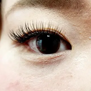 マツエク・マツパ ULUS mamiのマツエク・マツパデザイン