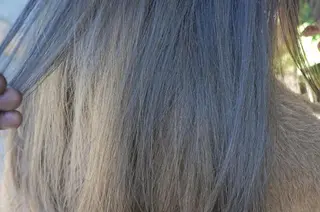 ロング カラー Armoire所属・安藤悠里/ハイトーン /デザインカラーのヘアスタイル