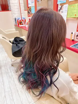 セミロング カラー まさき✂︎ブリーチ／ デザインカラーのヘアスタイル