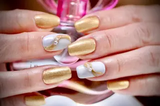 ネイル ママリンド　志村坂上店所属・しみ えんのネイルデザイン