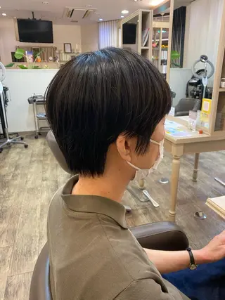 ショート 長嶋 花梨のヘアスタイル