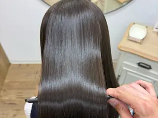 セミロング cuore所属・藤原 裕希のヘアスタイル