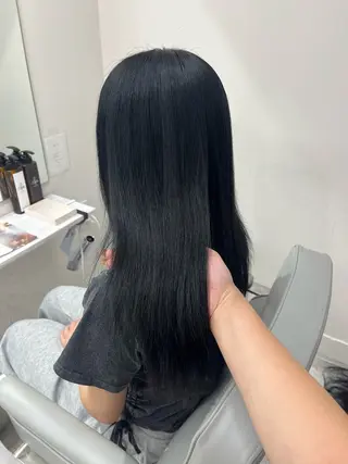 セミロング カラー ヘアアレンジ 🩶【推しハイトーン 】yuzu🩶のヘアスタイル