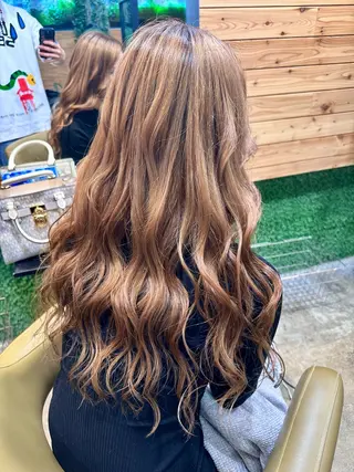 ロング カラー ヘアアレンジ CREST所属・谷口 怜音のヘアスタイル