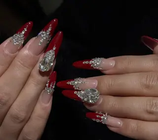 ネイル Pure&Rich Nailのネイルデザイン