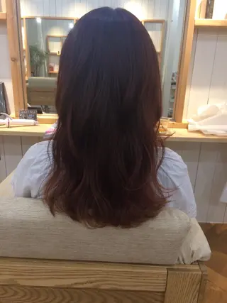 ロング カラー DEE okazakiのヘアスタイル