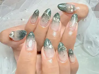 ネイル マジックミラー所属・マジック ミラーのネイルデザイン