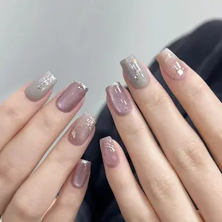 ネイル Iris  Nail所属・akige akigeのネイルデザイン