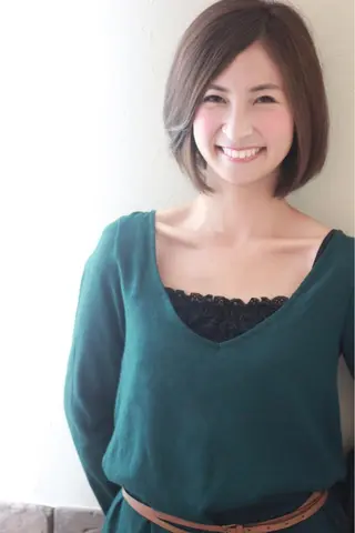 ショート RI ＮＡのヘアスタイル