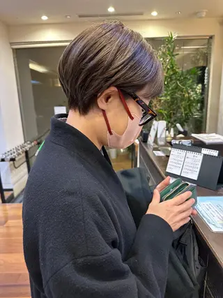 ショート カラー 伊藤 拓哉のヘアスタイル