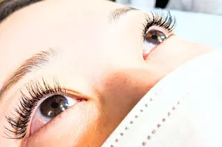 マツエク・マツパ LA PERLA 錦糸町徒歩1分のマツエク・マツパデザイン