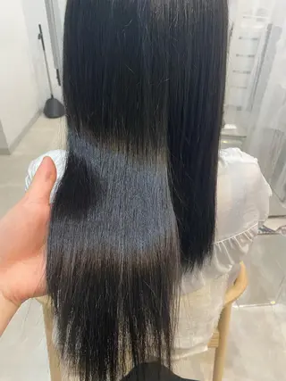 セミロング 谷川 李奈のヘアスタイル