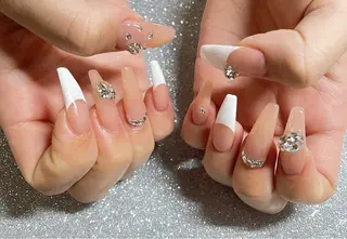 ネイル VIERU 🌈🎀💖のネイルデザイン