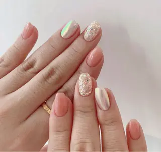 ミディアム nina beautyのネイルデザイン