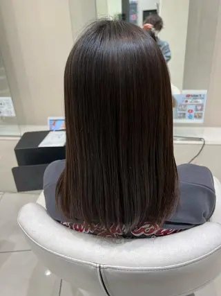 セミロング ☃️顔周りレイヤー グレージュSHUTOのヘアスタイル