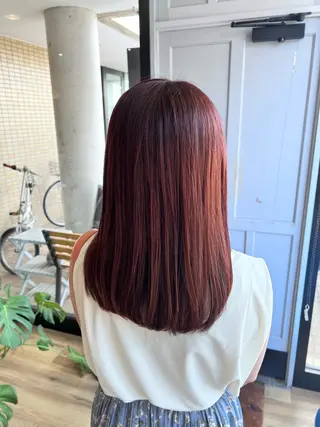 ロング カラー ツキダテ ユイのヘアスタイル