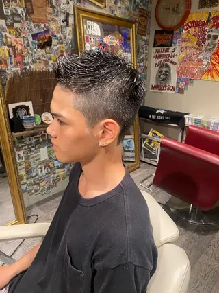 ショート サンアンドマーリーズバーバー所属・サン アンドマーリーズのヘアスタイル