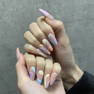 ネイル nailstudio eviz新宿店のネイルデザイン