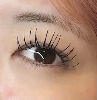 マツエク・マツパ トータルビューティサロン cure所属・鈴木 里奈のマツエク・マツパデザイン