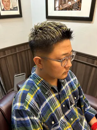 ショート カラー メンズ Million Bucks barber shop所属・佐藤 功樹のヘアスタイル