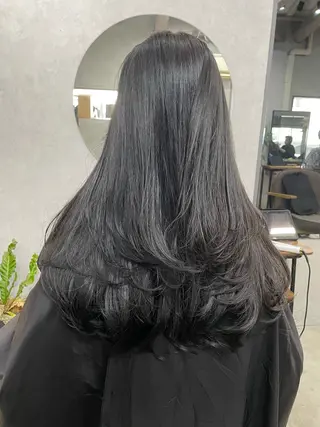 ロング カラー AIRI layer cut hairのヘアスタイル