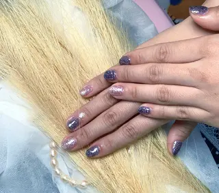 ネイル pink ladyサロン所属・べ にのネイルデザイン