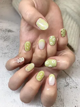 ネイル RI SA☀️ リサのネイルデザイン