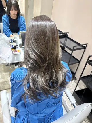 セミロング コトネ🫧 韓国風レイヤーカットのヘアスタイル
