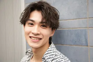 ショート カラー メンズ ユウ🪄 パーマ指名No1のヘアスタイル