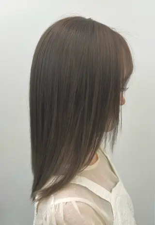 セミロング カラー 【sica】 チナのヘアスタイル