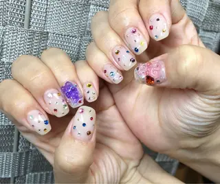 ミディアム nails' it...のネイルデザイン