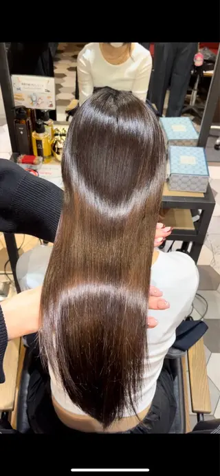 ロング 石原 悠貴のヘアスタイル